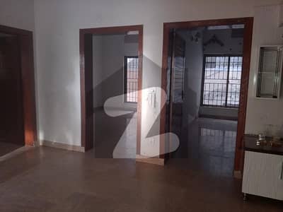 1 kanal Upper Portion Beautiful Location