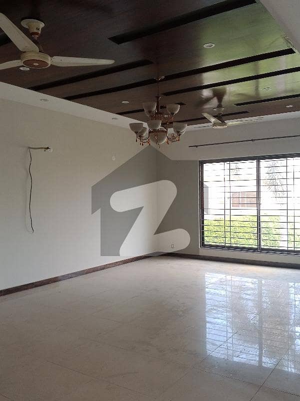 1 Kanal Upper Portion Beautiful Location 1 Kanal Upper Portion Beautiful Location