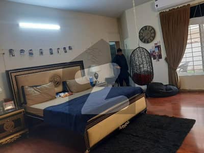 666 Sq Yd House Available For Sale On Prime Location