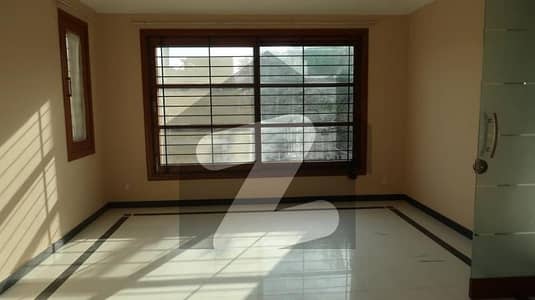 500 Square Yards Bungalow Proper 2 Unit 500 Square Yards Bungalow Proper 2 Unit