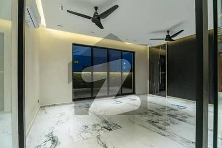 ڈی ایچ اے فیز 7 - بلاک وائے فیز 7,ڈیفنس (ڈی ایچ اے),لاہور میں 5 کمروں کا 1 کنال مکان 13.25 کروڑ میں برائے فروخت۔ ڈی ایچ اے فیز 7 - بلاک وائے فیز 7,ڈیفنس (ڈی ایچ اے),لاہور میں 5 کمروں کا 1 کنال مکان 13.25 کروڑ میں برائے فروخت۔