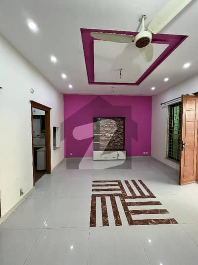 6.5 Marla Beautiful Upper Portion