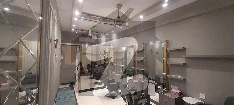 420 Sqft Space Available For Parlour 420 Sqft Space Available For Parlour