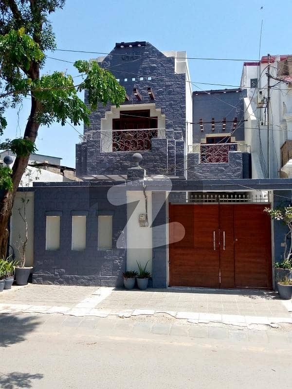 پی ای سی ایچ ایس جمشید ٹاؤن,کراچی میں 5 کمروں کا 10 مرلہ مکان 10.5 کروڑ میں برائے فروخت۔