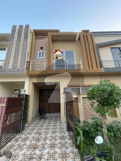 الکبیر ٹاؤن - فیز 2 الکبیر ٹاؤن,رائیونڈ روڈ,لاہور میں 3 کمروں کا 3 مرلہ مکان 1.3 کروڑ میں برائے فروخت۔ الکبیر ٹاؤن - فیز 2 الکبیر ٹاؤن,رائیونڈ روڈ,لاہور میں 3 کمروں کا 3 مرلہ مکان 1.3 کروڑ میں برائے فروخت۔