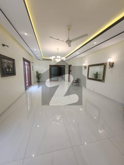 دارالامان سوسائٹی کراچی میں 5 کمروں کا 1 کنال مکان 32.0 کروڑ میں برائے فروخت۔