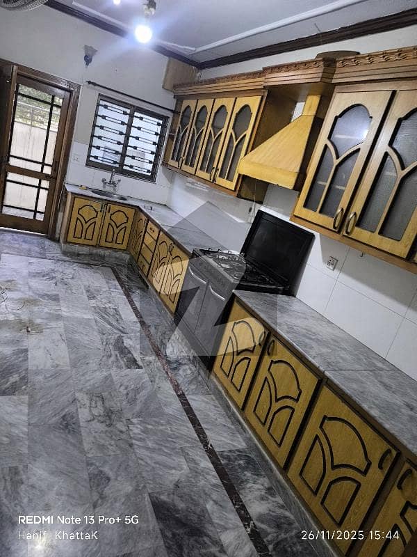 3 bedrooms & 3 bathrooms DD tv lounge & kitchen