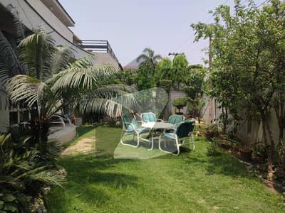 Elegant 1-Kanal House for Sale in DHA Phase 4 Block FF Elegant 1-Kanal House for Sale in DHA Phase 4 Block FF