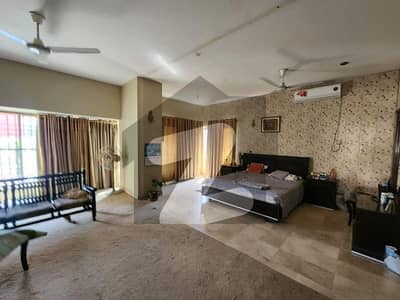 ڈی ایچ اے فیز 4 ڈی ایچ اے ڈیفینس,کراچی میں 3 کمروں کا 1 کنال بالائی پورشن 1.9 لاکھ میں کرایہ پر دستیاب ہے۔ ڈی ایچ اے فیز 4 ڈی ایچ اے ڈیفینس,کراچی میں 3 کمروں کا 1 کنال بالائی پورشن 1.9 لاکھ میں کرایہ پر دستیاب ہے۔