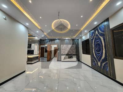 سیکٹر 25-اے - پنجابی سوداگرملٹی پرپز سوسائٹی سکیم 33 - سیکٹر 25-اے,سکیم 33,کراچی میں 6 کمروں کا 10 مرلہ مکان 5.4 کروڑ میں برائے فروخت۔