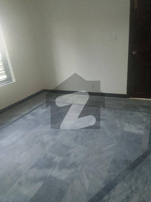 uper porction for rent in G 10 3beds 3bath uper porction for rent in G 10 3beds 3bath