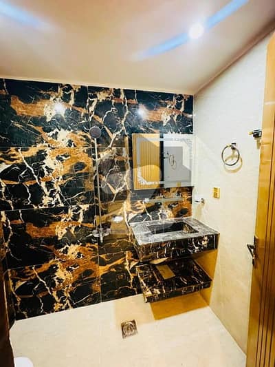 بحریہ ٹاؤن فیز 8 بحریہ ٹاؤن راولپنڈی,راولپنڈی میں 4 کمروں کا 5 مرلہ مکان 1.6 کروڑ میں برائے فروخت۔ بحریہ ٹاؤن فیز 8 بحریہ ٹاؤن راولپنڈی,راولپنڈی میں 4 کمروں کا 5 مرلہ مکان 1.6 کروڑ میں برائے فروخت۔