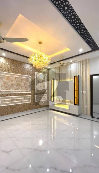 بحریہ ٹاؤن فیز 8 بحریہ ٹاؤن راولپنڈی,راولپنڈی میں 5 کمروں کا 7 مرلہ مکان 2.45 کروڑ میں برائے فروخت۔ بحریہ ٹاؤن فیز 8 بحریہ ٹاؤن راولپنڈی,راولپنڈی میں 5 کمروں کا 7 مرلہ مکان 2.45 کروڑ میں برائے فروخت۔