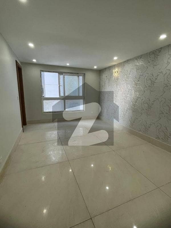 کلفٹن ۔ بلاک 7 کلفٹن,کراچی میں 8 کمروں کا 1 کنال فلیٹ 3.0 لاکھ میں کرایہ پر دستیاب ہے۔