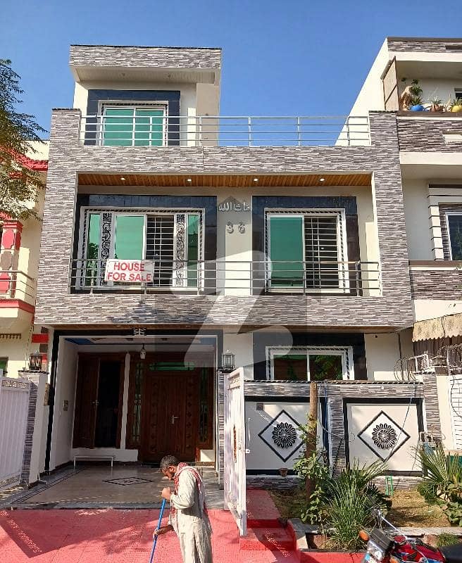 25x40 Beautiful House For Sale In G-13