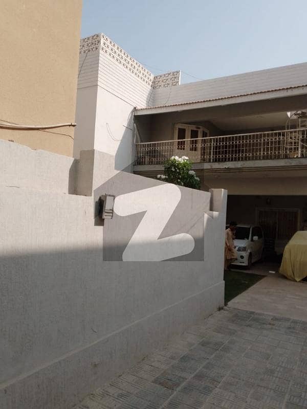 ڈی ایچ اے فیز 6 ڈی ایچ اے ڈیفینس,کراچی میں 6 کمروں کا 1 کنال مکان 3.5 لاکھ میں کرایہ پر دستیاب ہے۔