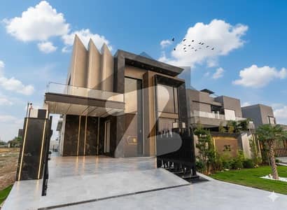 ڈی ایچ اے فیز 6 - بلاک این فیز 6,ڈیفنس (ڈی ایچ اے),لاہور میں 5 کمروں کا 1 کنال مکان 7.18 کروڑ میں برائے فروخت۔