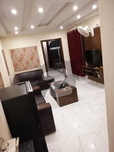 بحریہ ٹاؤن سیکٹر ای بحریہ ٹاؤن,لاہور میں 1 کمرے کا 3 مرلہ فلیٹ 48.0 ہزار میں کرایہ پر دستیاب ہے۔