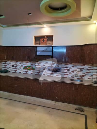 3 bed dd beutyfull flat for rent in kaneez fatima society