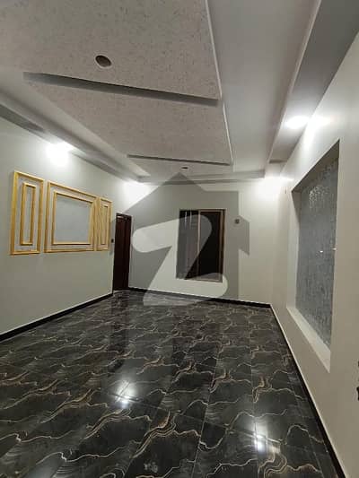 نارتھ ناظم آباد کراچی میں 4 کمروں کا 18 مرلہ زیریں پورشن 1.65 لاکھ میں کرایہ پر دستیاب ہے۔