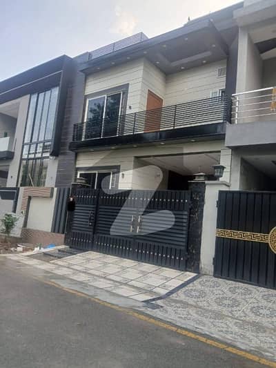 پارک ویو سٹی - ٹیولپ بلاک پارک ویو سٹی,لاہور میں 4 کمروں کا 5 مرلہ مکان 2.25 کروڑ میں برائے فروخت۔ پارک ویو سٹی - ٹیولپ بلاک پارک ویو سٹی,لاہور میں 4 کمروں کا 5 مرلہ مکان 2.25 کروڑ میں برائے فروخت۔