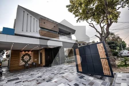 20 MARLA ELEGANT AND FULLY MAINTAINED SUPER HOT LOCATED BUNGALOW IS AVAILABLE IN THE BEST BLOCK OF DHA LAHORE.