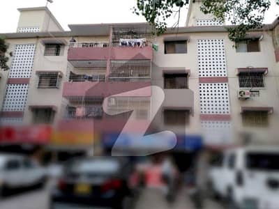 گلشنِ اقبال - بلاک 16 گلشنِ اقبال,گلشنِ اقبال ٹاؤن,کراچی میں 3 کمروں کا 6 مرلہ فلیٹ 2.0 کروڑ میں برائے فروخت۔ گلشنِ اقبال - بلاک 16 گلشنِ اقبال,گلشنِ اقبال ٹاؤن,کراچی میں 3 کمروں کا 6 مرلہ فلیٹ 2.0 کروڑ میں برائے فروخت۔