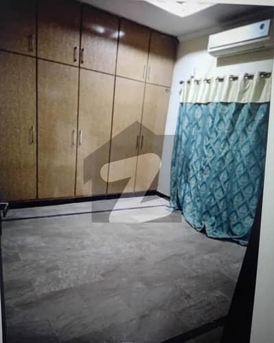 رائل ایونیو اسلام آباد میں 2 کمروں کا 5 مرلہ زیریں پورشن 50.0 ہزار میں کرایہ پر دستیاب ہے۔