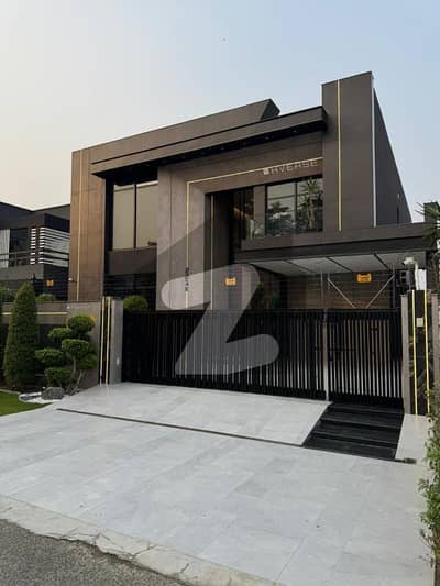 FULLY FURNISHED 1 KANAL ELEGANT AND FULLY MAINTAINED SUPER HOT LOCATED BUNGALOW WITH POOL, HOME THEATRE AND ALL LUXURY AMENITIES IS AVAILABLE IN THE BEST BLOCK OF DHA LAHORE.