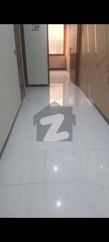 Beautiful 3 bed dd 2nd floor portion with Lift and covered car parking in Gulshan e Iqbal block 3 Near Dewa academy