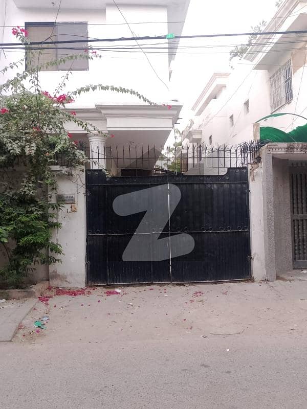 کلفٹن ۔ بلاک 9 کلفٹن,کراچی میں 4 کمروں کا 13 مرلہ مکان 5.0 کروڑ میں برائے فروخت۔ کلفٹن ۔ بلاک 9 کلفٹن,کراچی میں 4 کمروں کا 13 مرلہ مکان 5.0 کروڑ میں برائے فروخت۔