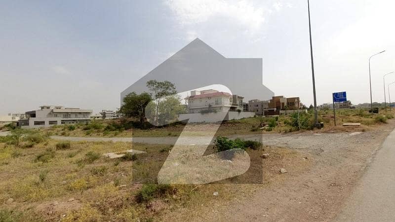 BEAUTIFUL LOCATION PLOT FOR SALE REASONABLE DEMAND