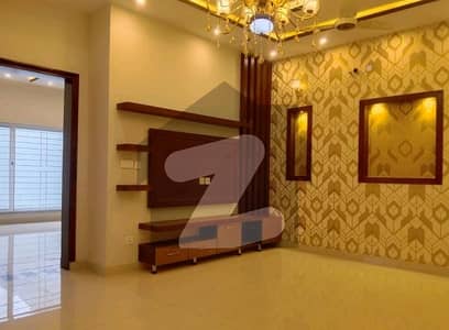 ڈریم گارڈنز ڈیفینس روڈ,لاہور میں 4 کمروں کا 8 مرلہ مکان 4.0 کروڑ میں برائے فروخت۔ ڈریم گارڈنز ڈیفینس روڈ,لاہور میں 4 کمروں کا 8 مرلہ مکان 4.0 کروڑ میں برائے فروخت۔