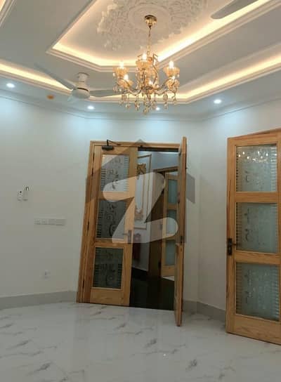 Modern design 1 Kanal Upper Portion for Rent in DHA Lahore Phase 2 Block S Modern design 1 Kanal Upper Portion for Rent in DHA Lahore Phase 2 Block S