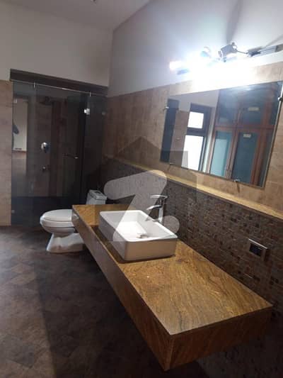 ڈی ایچ اے فیز 1 - بلاک اے فیز 1,ڈیفنس (ڈی ایچ اے),لاہور میں 6 کمروں کا 2 کنال مکان 6.25 لاکھ میں کرایہ پر دستیاب ہے۔ ڈی ایچ اے فیز 1 - بلاک اے فیز 1,ڈیفنس (ڈی ایچ اے),لاہور میں 6 کمروں کا 2 کنال مکان 6.25 لاکھ میں کرایہ پر دستیاب ہے۔