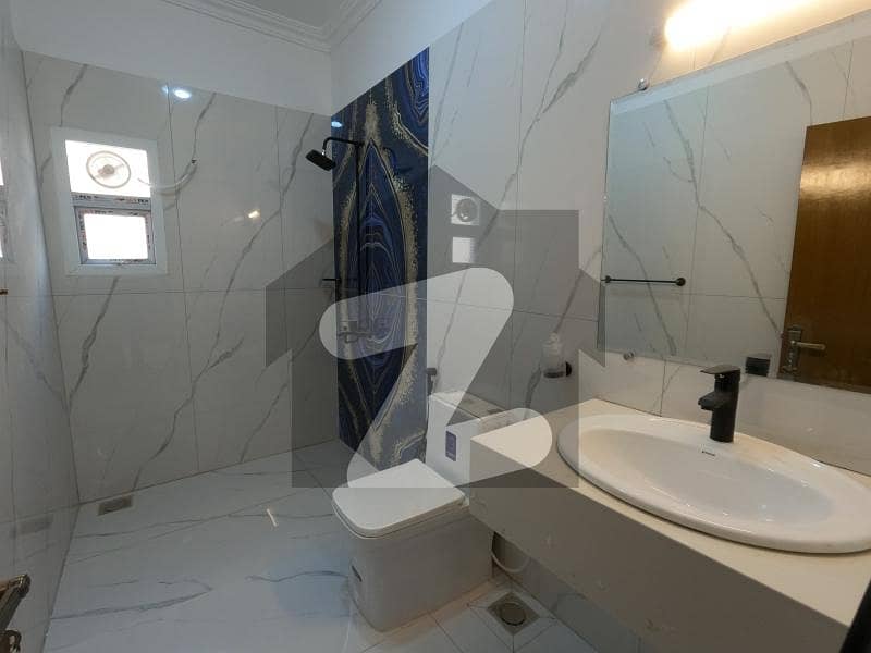 ڈی ایچ اے فیز 5 ڈی ایچ اے ڈیفینس,کراچی میں 7 کمروں کا 1 کنال مکان 7.0 لاکھ میں کرایہ پر دستیاب ہے۔