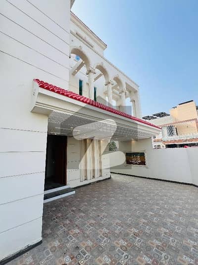12 MARLA HOUSE LIKE NEW FOR SALE IN BAHRIA TOWN SECTOR F