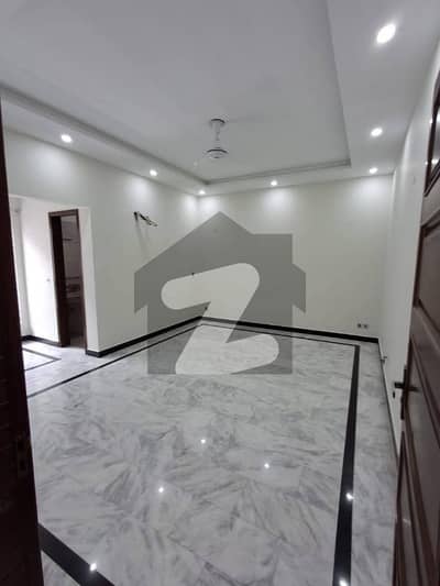 ایف ۔ 10 اسلام آباد میں 6 کمروں کا 1 کنال مکان 5.0 لاکھ میں کرایہ پر دستیاب ہے۔