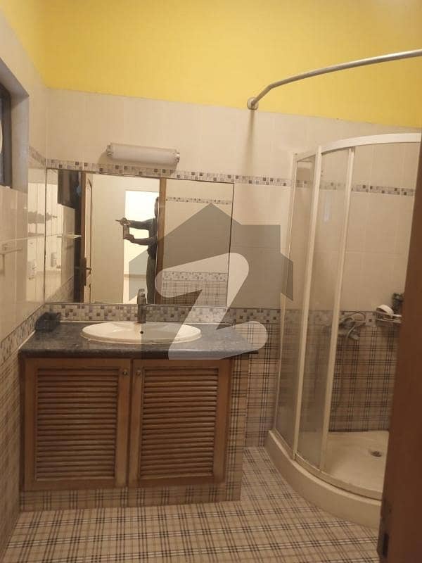 PORTION FOR RENT PORTION FOR RENT