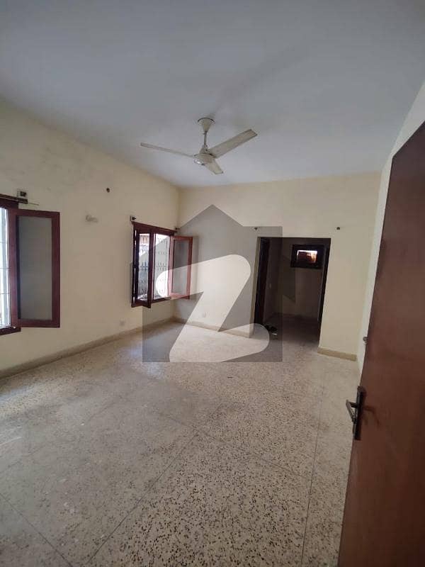 40*80 full house available in g-9/1