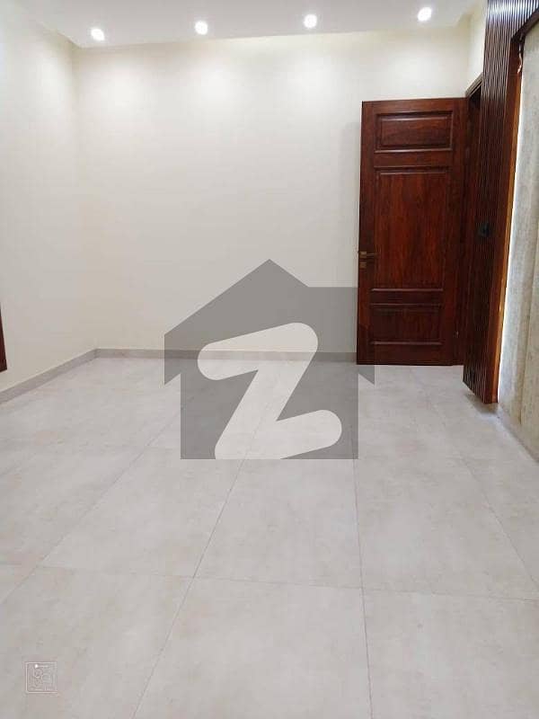 عامر خسرو کراچی میں 2 مرلہ دفتر 55.0 ہزار میں کرایہ پر دستیاب ہے۔ عامر خسرو کراچی میں 2 مرلہ دفتر 55.0 ہزار میں کرایہ پر دستیاب ہے۔