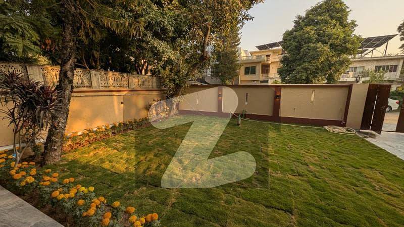 Beautiful Location Renovated House Is for Rent in F-6 Beautiful Location Renovated House Is for Rent in F-6