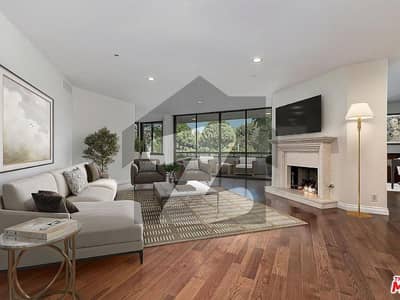 15% Guaranteed Rental | Canal View Luxury Living | Private Lifts | Easy 30% Booking 15% Guaranteed Rental | Canal View Luxury Living | Private Lifts | Easy 30% Booking