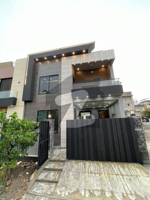 5 Marla Full House Available In Lahore