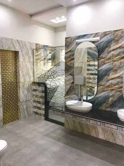 10 Marla Brand New Full House