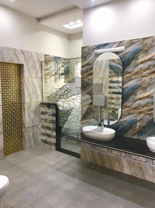 10 Marla Brand New Full House 10 Marla Brand New Full House