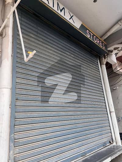 اَپر غزری غِزری,کراچی میں 1 مرلہ دکان 30.0 ہزار میں کرایہ پر دستیاب ہے۔