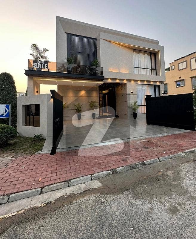 Luxury Top City 10 Marla House For Sale