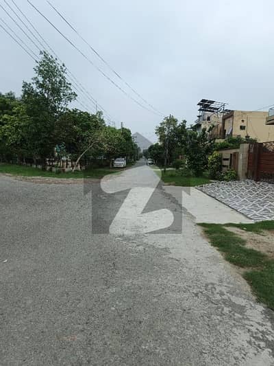 1 KANAL PLOT FOR SALE IN IEP SECTER B NEAR AMANAH NOOR RESIDENCE WAPDA TOWN PHASE 1 1 KANAL PLOT FOR SALE IN IEP SECTER B NEAR AMANAH NOOR RESIDENCE WAPDA TOWN PHASE 1