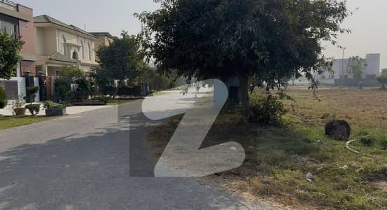 CORNER PLOT # Y-1358 RESIDENTIAL PLOT LOCATED IN THE BEST BLOCK OF DHA LAHORE.